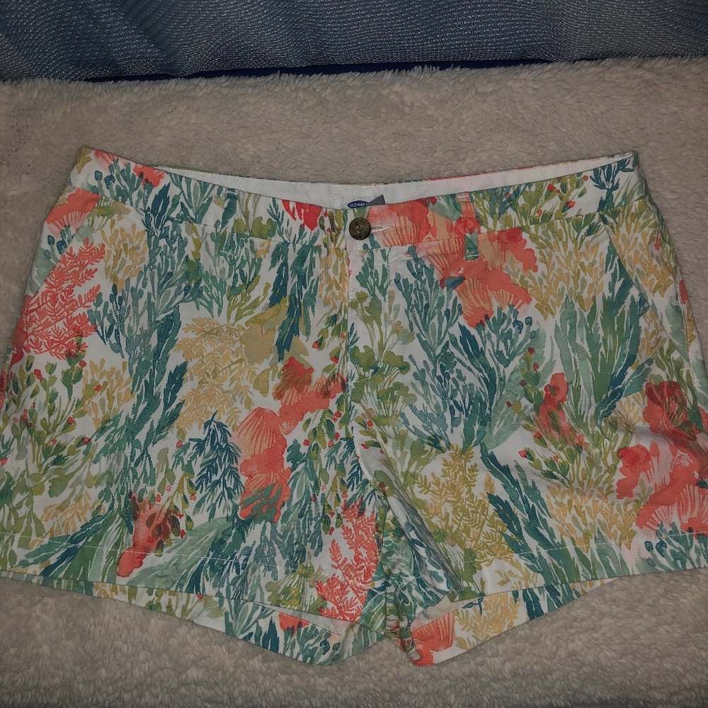 Old Navy Patterned Shorts